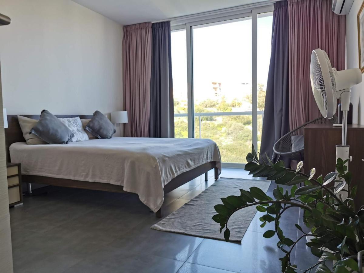Duplex Maisonette With Heated P-Pool And Jacuzzi St. Julian's Exteriör bild
